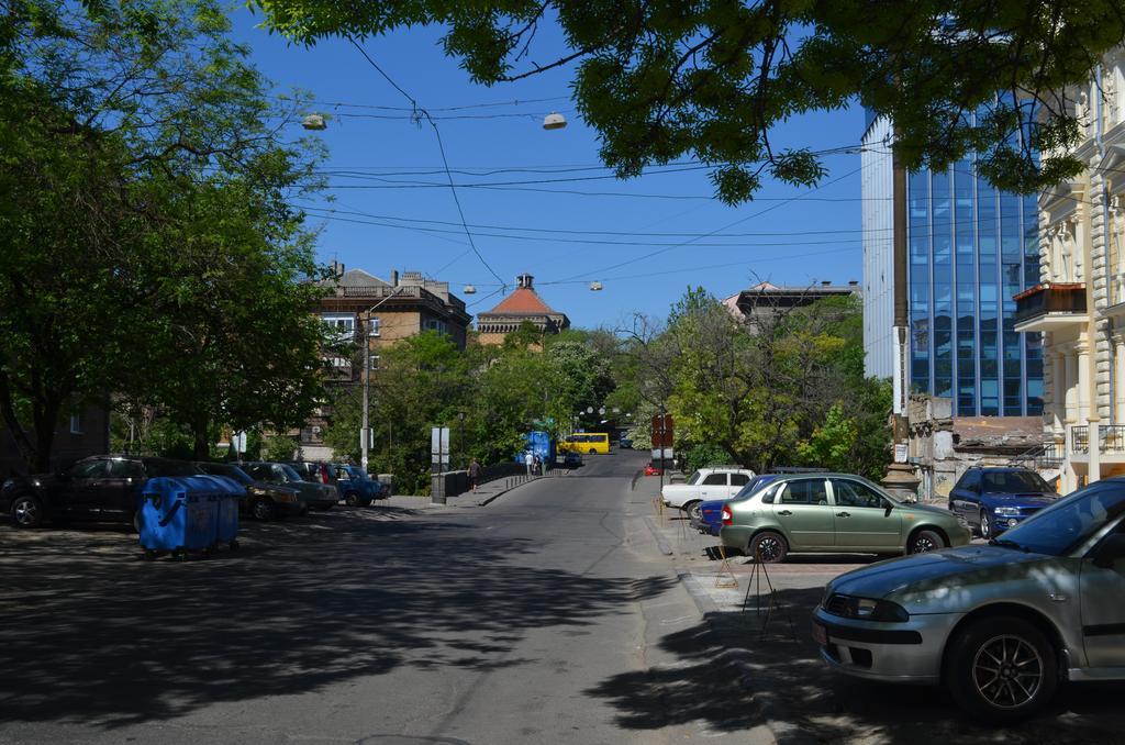 Chemodan Hostel Odesa Exterior foto