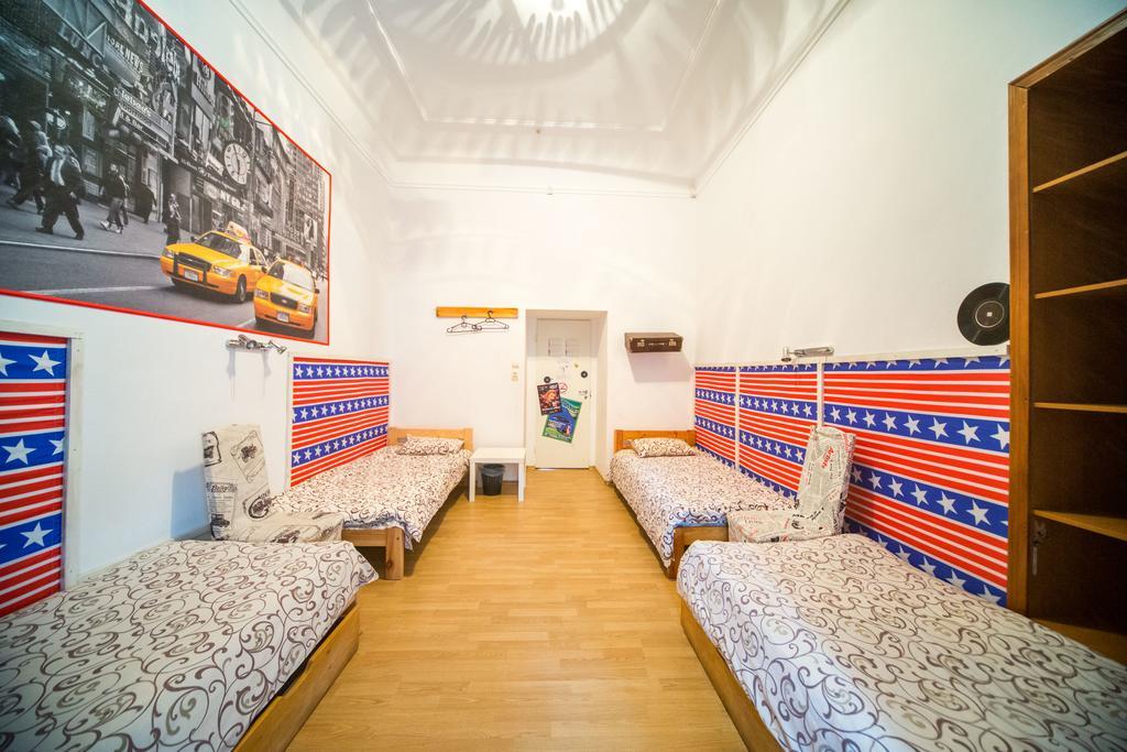 Chemodan Hostel Odesa Exterior foto
